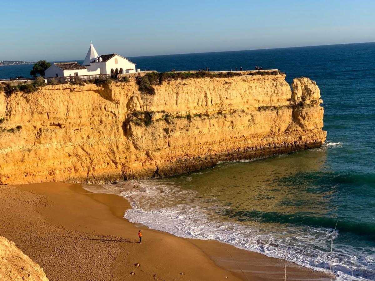 Castelo Da Esperanca Na Vila Sra Da Rocha Porches  Buitenkant foto