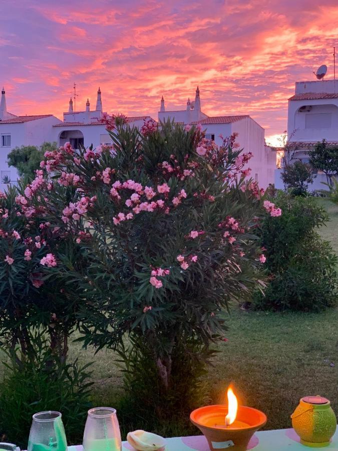 Castelo Da Esperanca Na Vila Sra Da Rocha Porches  Buitenkant foto